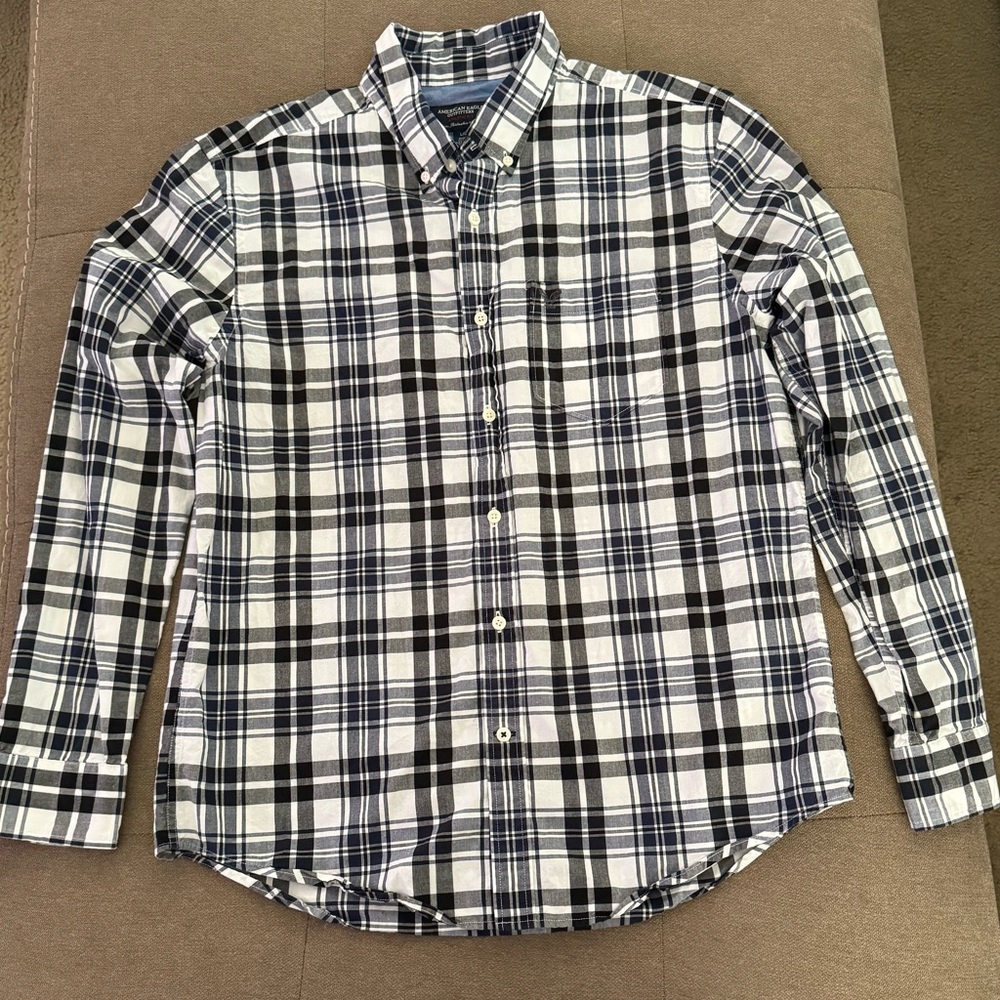 American Eagle mens long sleeve shirt